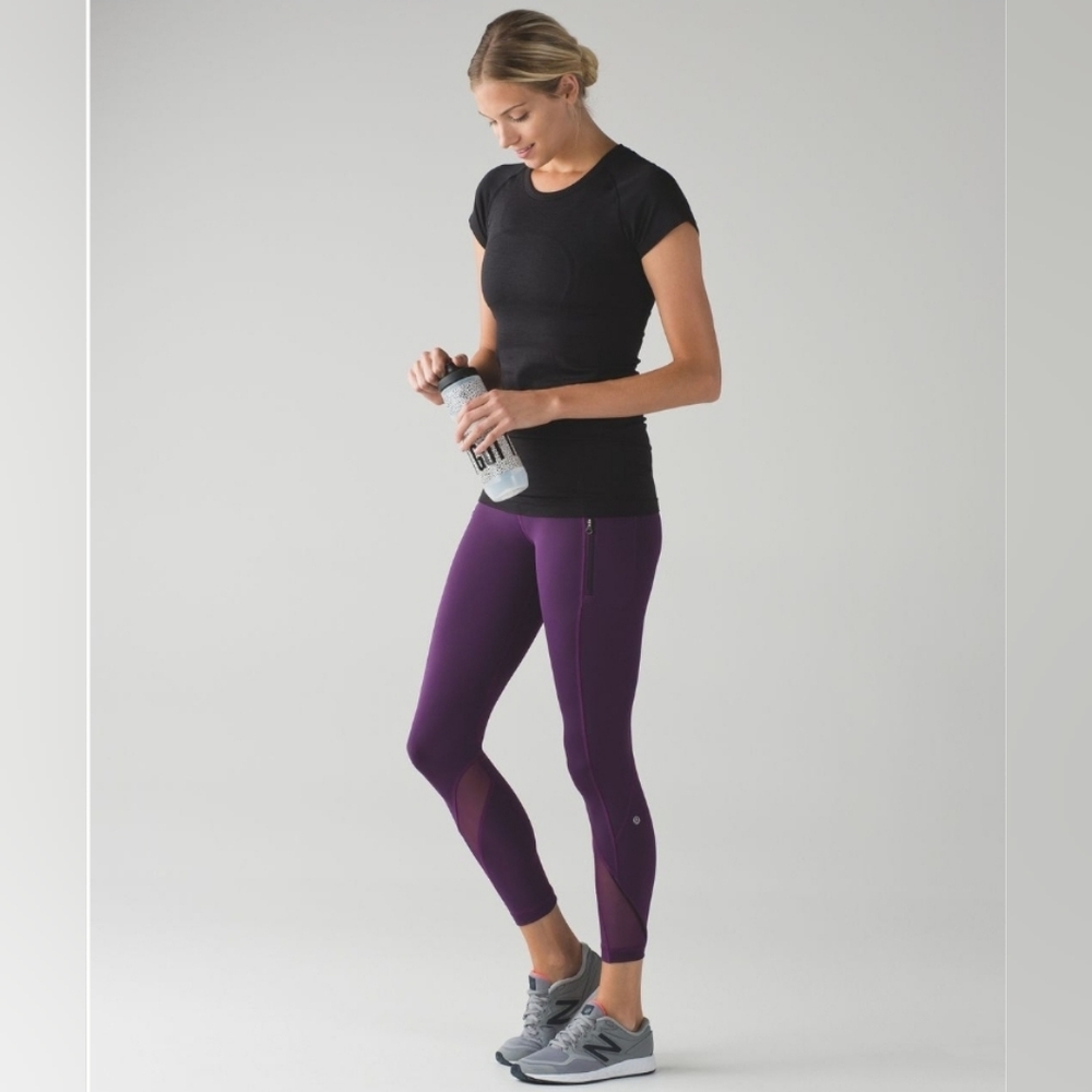 Lululemon size 6 Lululemon Inspire Tight II Darkest Magenta
